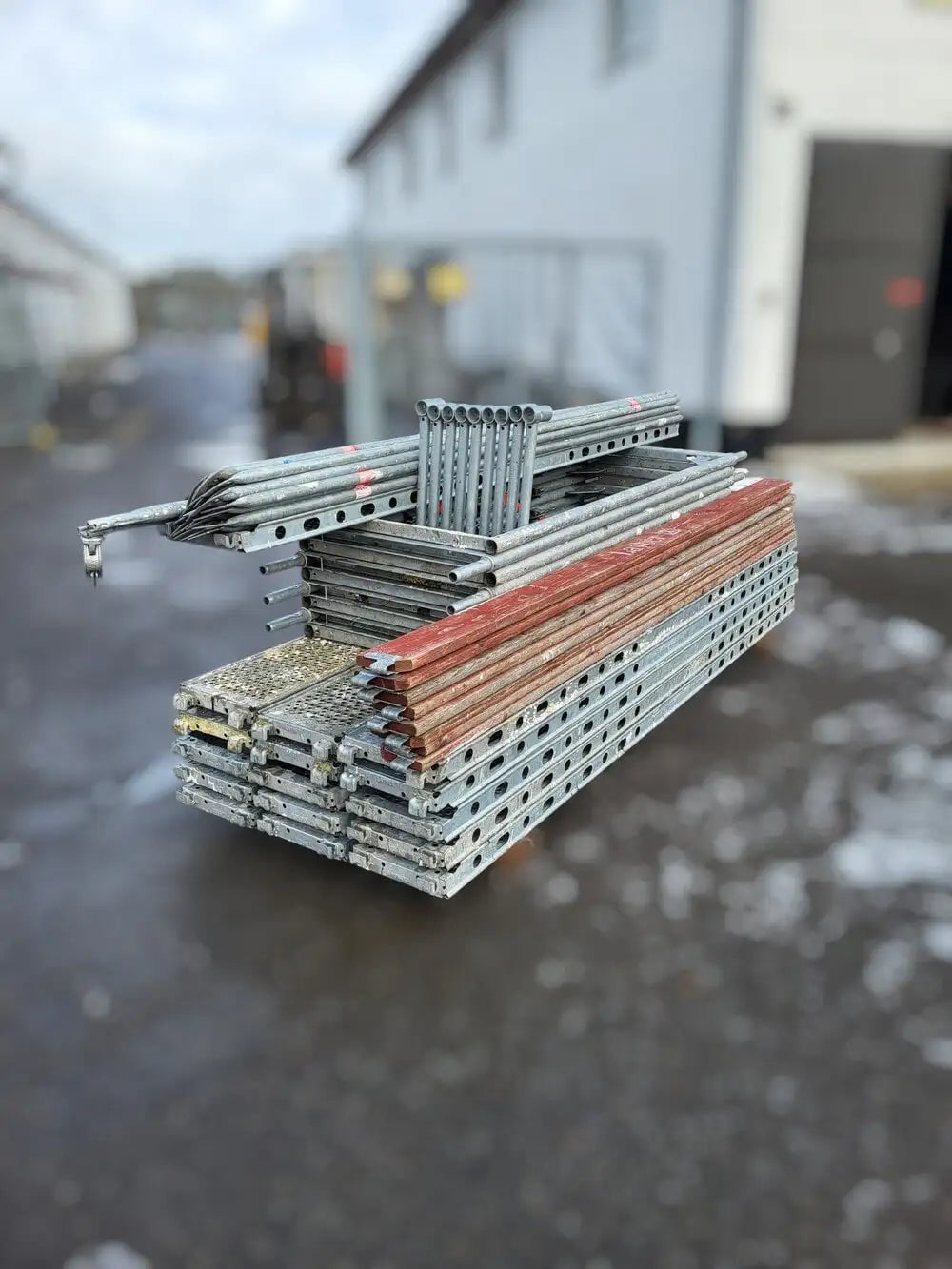 108m² gebrauchtes Layher Gerüst108m² gebrauchtes Layher Gerüst
