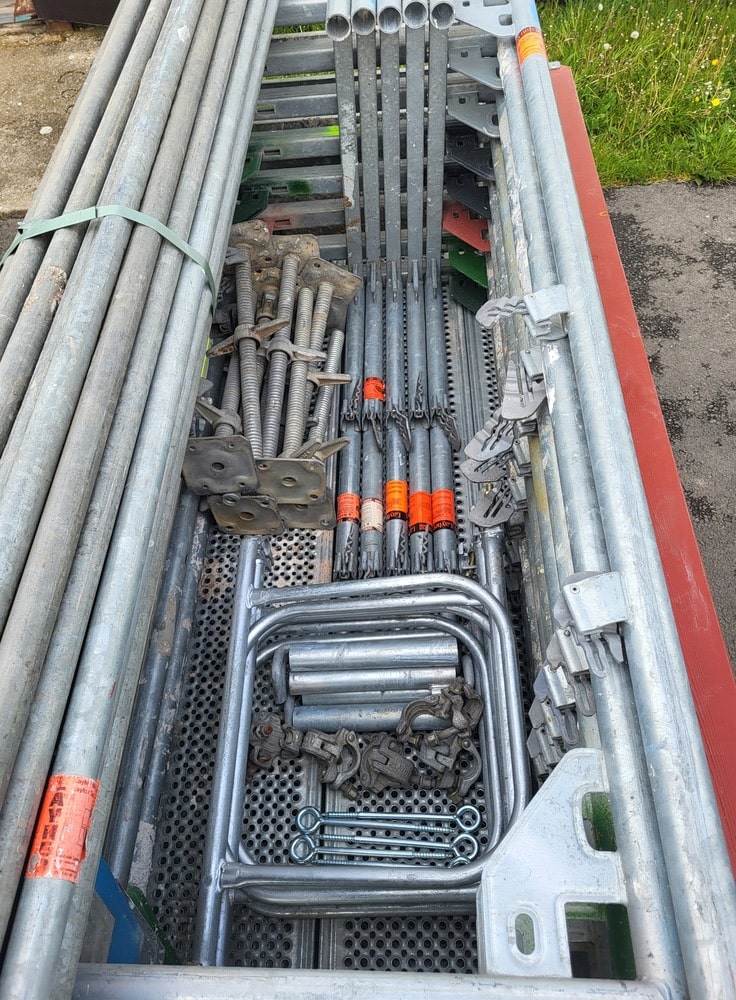Gebrauchtes Layher Baugerüst 86m² mit Stahlböden