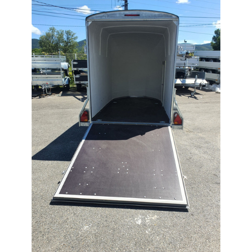 Niewiadów F1334 Polyester-Transporter mit Ladefläche + Seitentür