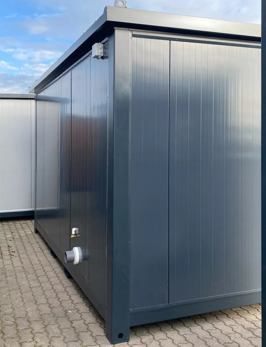 Sanitärbehälter für Menschen mit Behinderungen. Toilette mit Rampe (Ref: 3907)