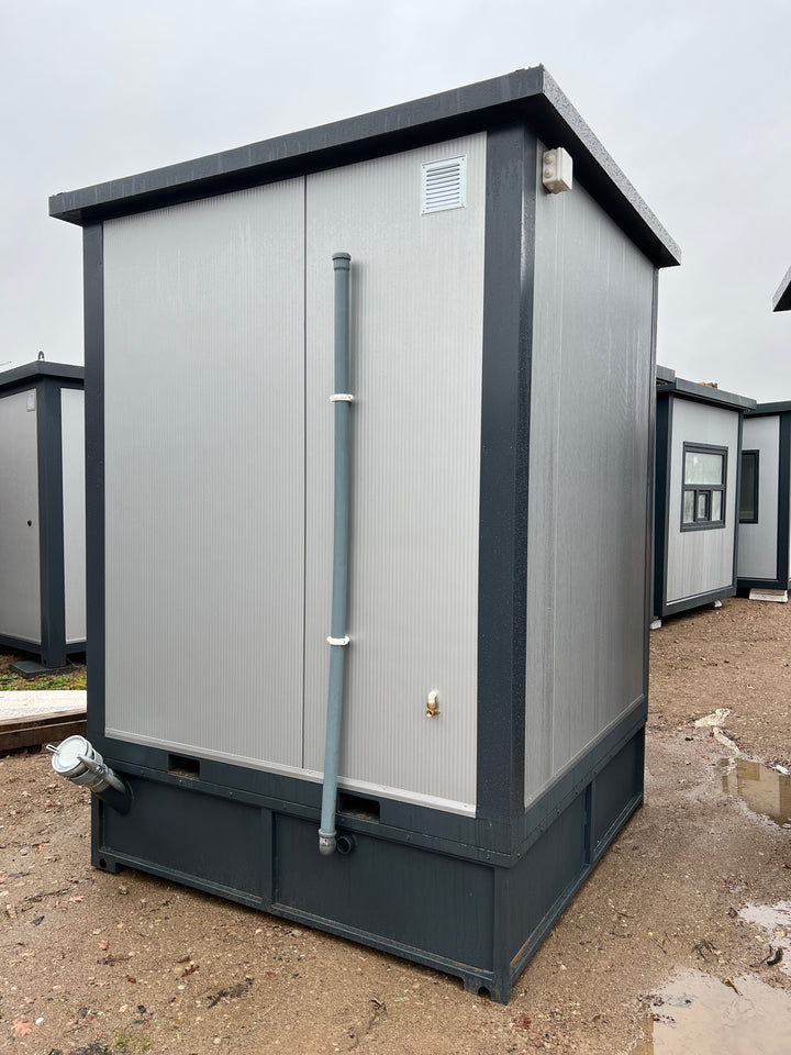 Sanitärcontainer 2,00 x 2,00 m mit Dusche und Spülkasten